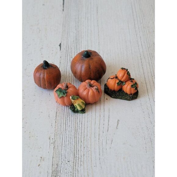 Mini pumpkin stack Harvest fall Village accessory Halloween set - Picture 1 of 8